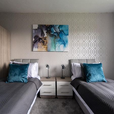3 Bed Apartment - Perfect For Contractors Near Liverpool Airport Hale  Esterno foto