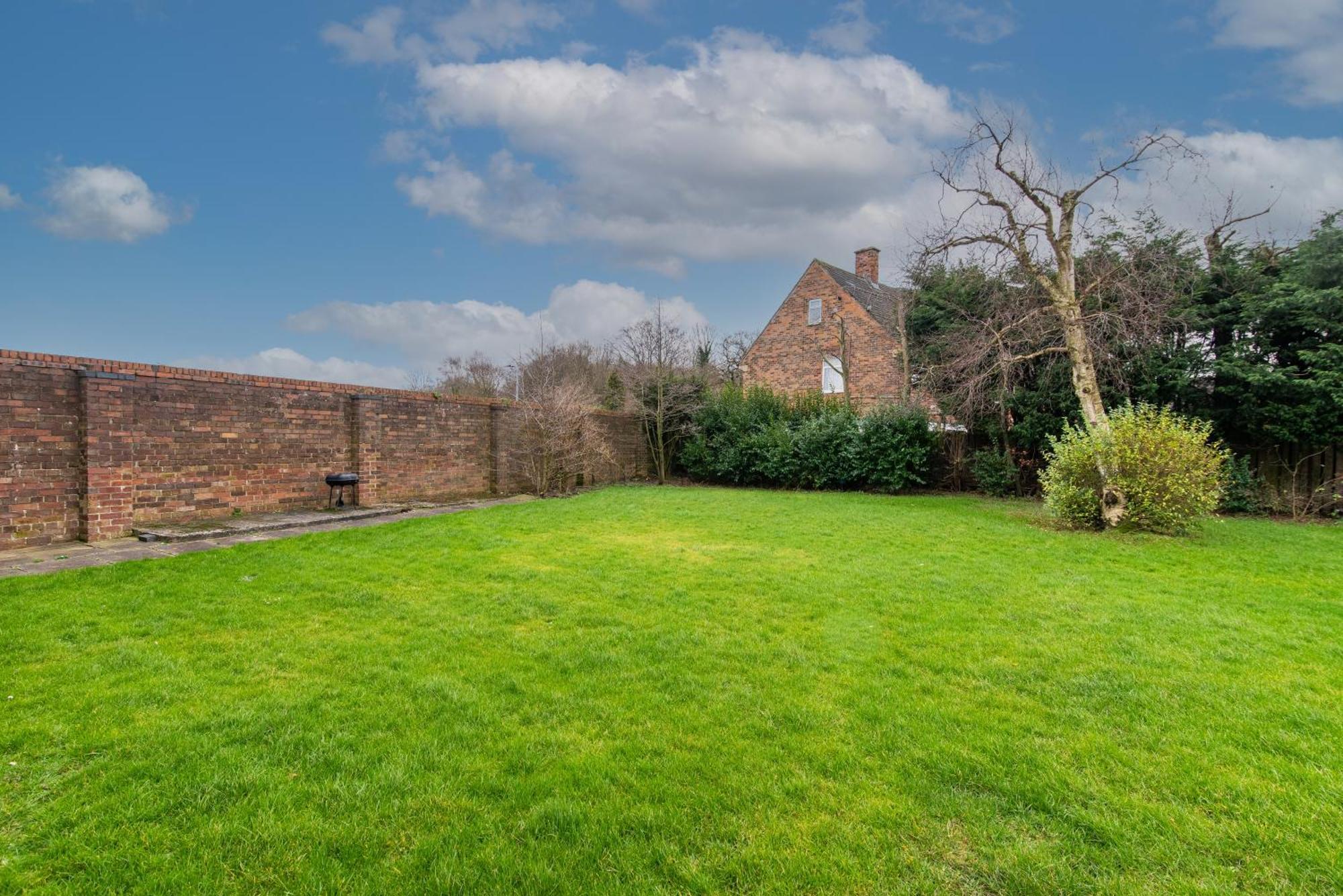 3 Bed Apartment - Perfect For Contractors Near Liverpool Airport Hale  Esterno foto