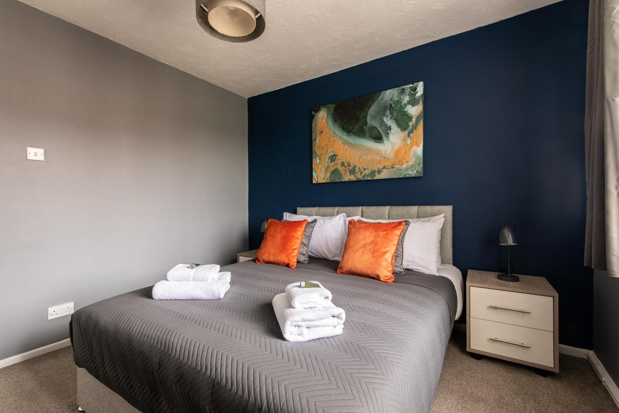 3 Bed Apartment - Perfect For Contractors Near Liverpool Airport Hale  Esterno foto
