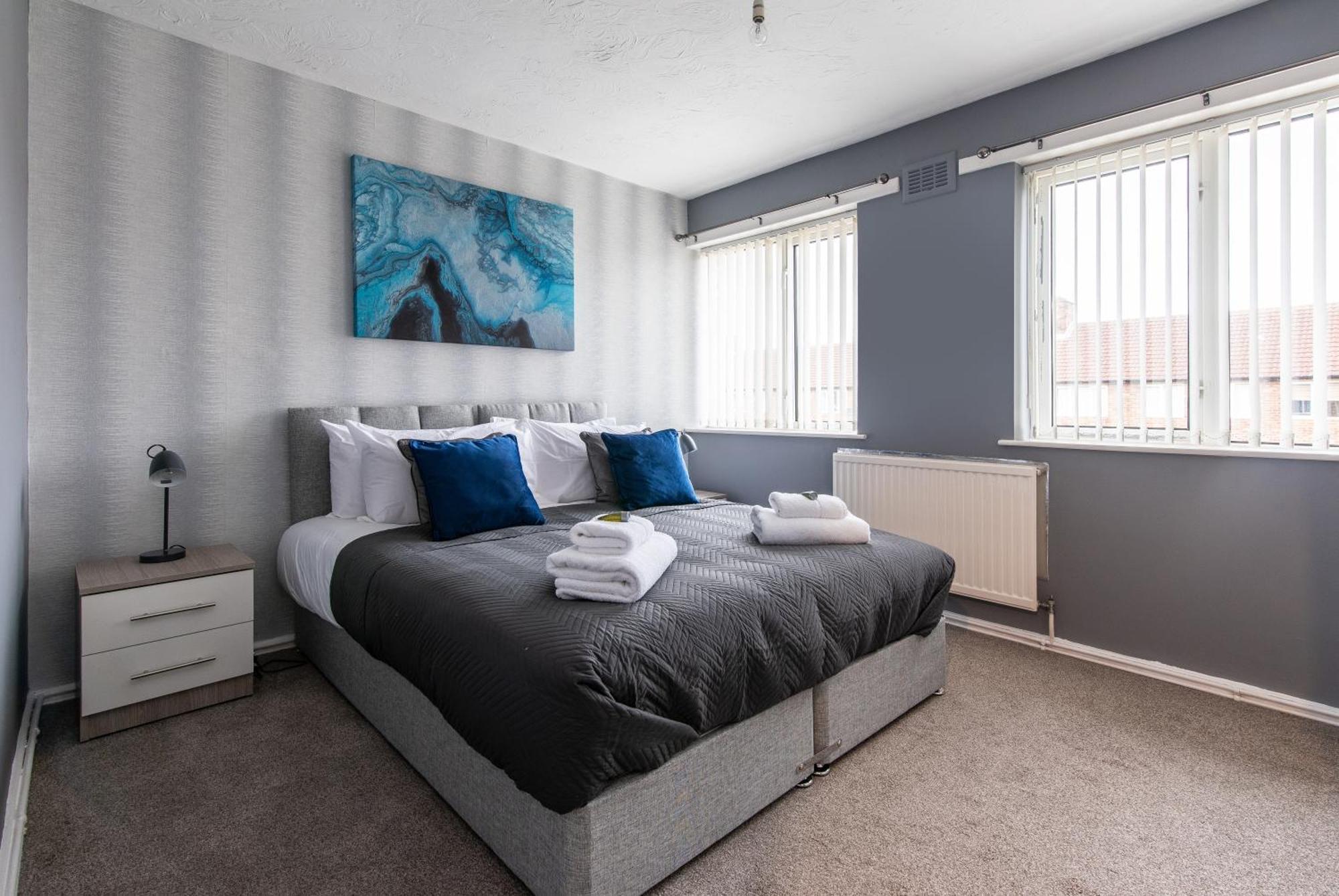3 Bed Apartment - Perfect For Contractors Near Liverpool Airport Hale  Esterno foto