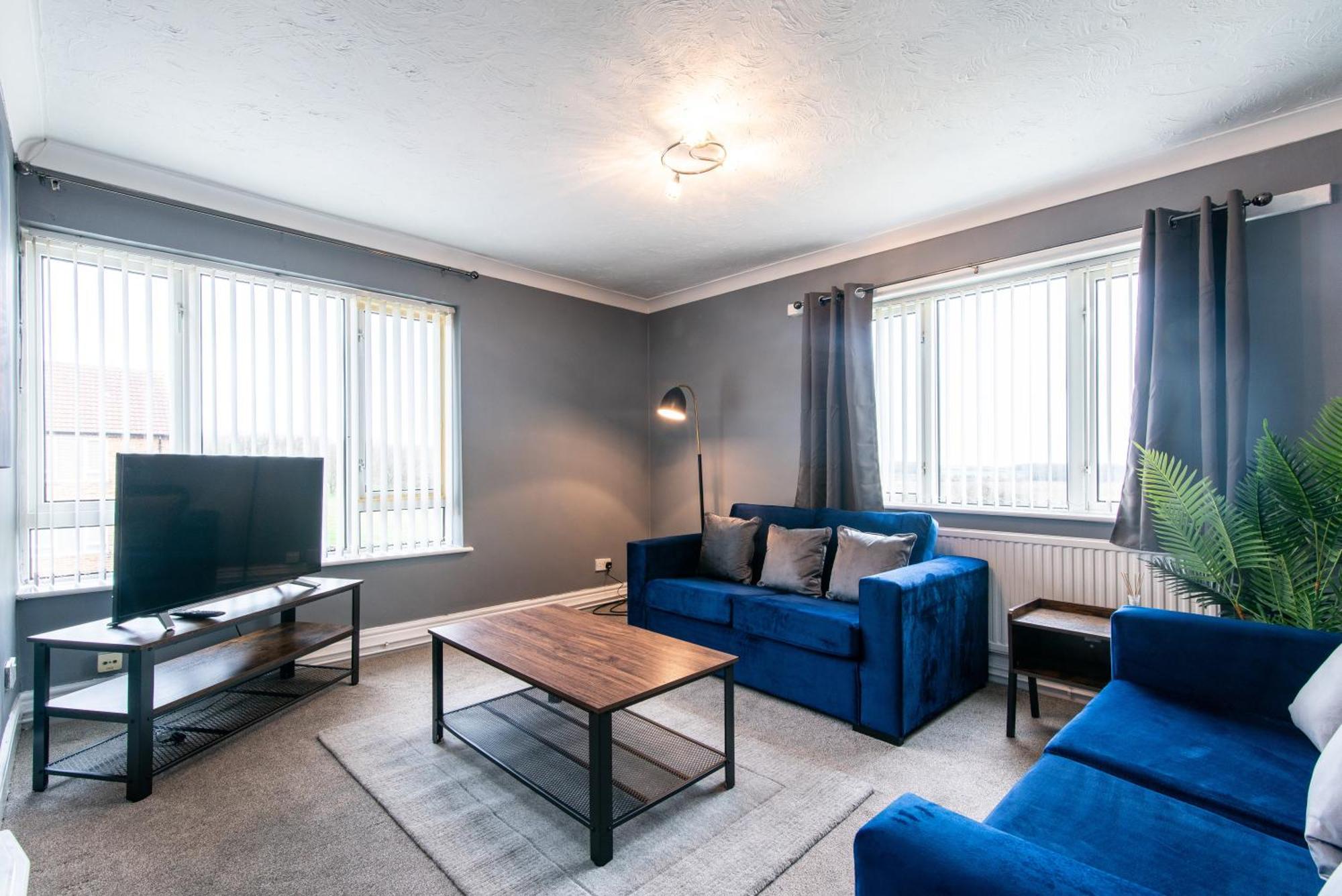 3 Bed Apartment - Perfect For Contractors Near Liverpool Airport Hale  Esterno foto