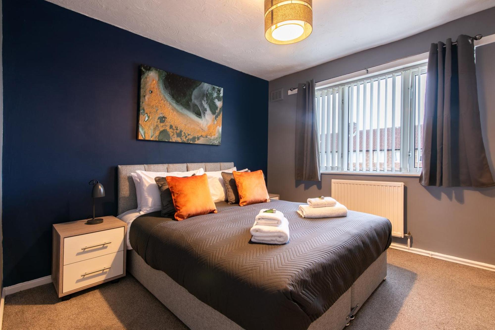 3 Bed Apartment - Perfect For Contractors Near Liverpool Airport Hale  Esterno foto